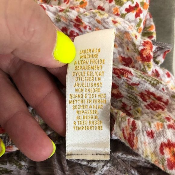 🔥 5 for 25🔥 Ric rac montage sleeveless mixed print tiered top - Picture 9 of 10